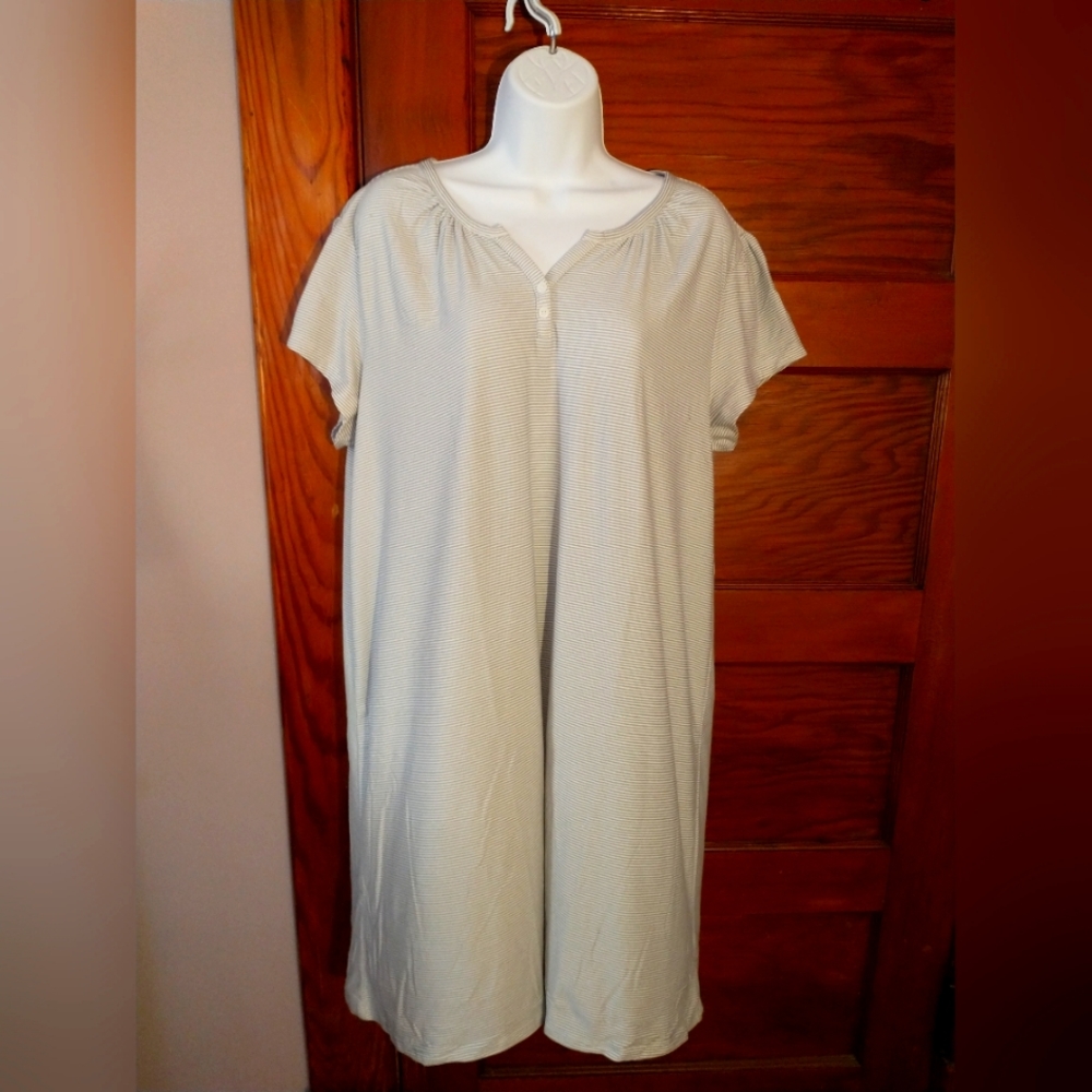 Women's Night Gown